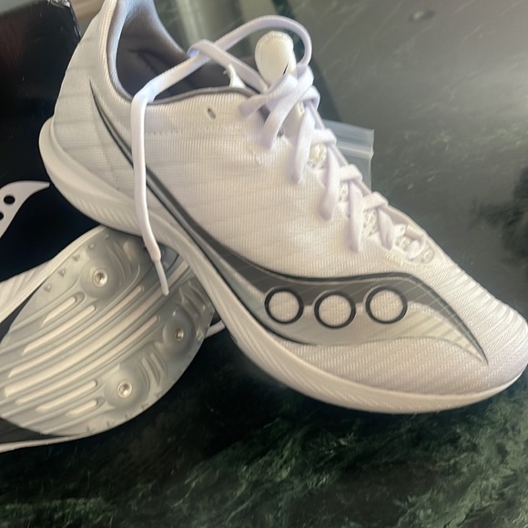 Saucony velocity MP field and track men’s - Picture 2 of 4